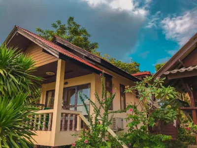 Cabaña Superior con aire acondicionado — Tanouy Garden Resort Koh Phangan